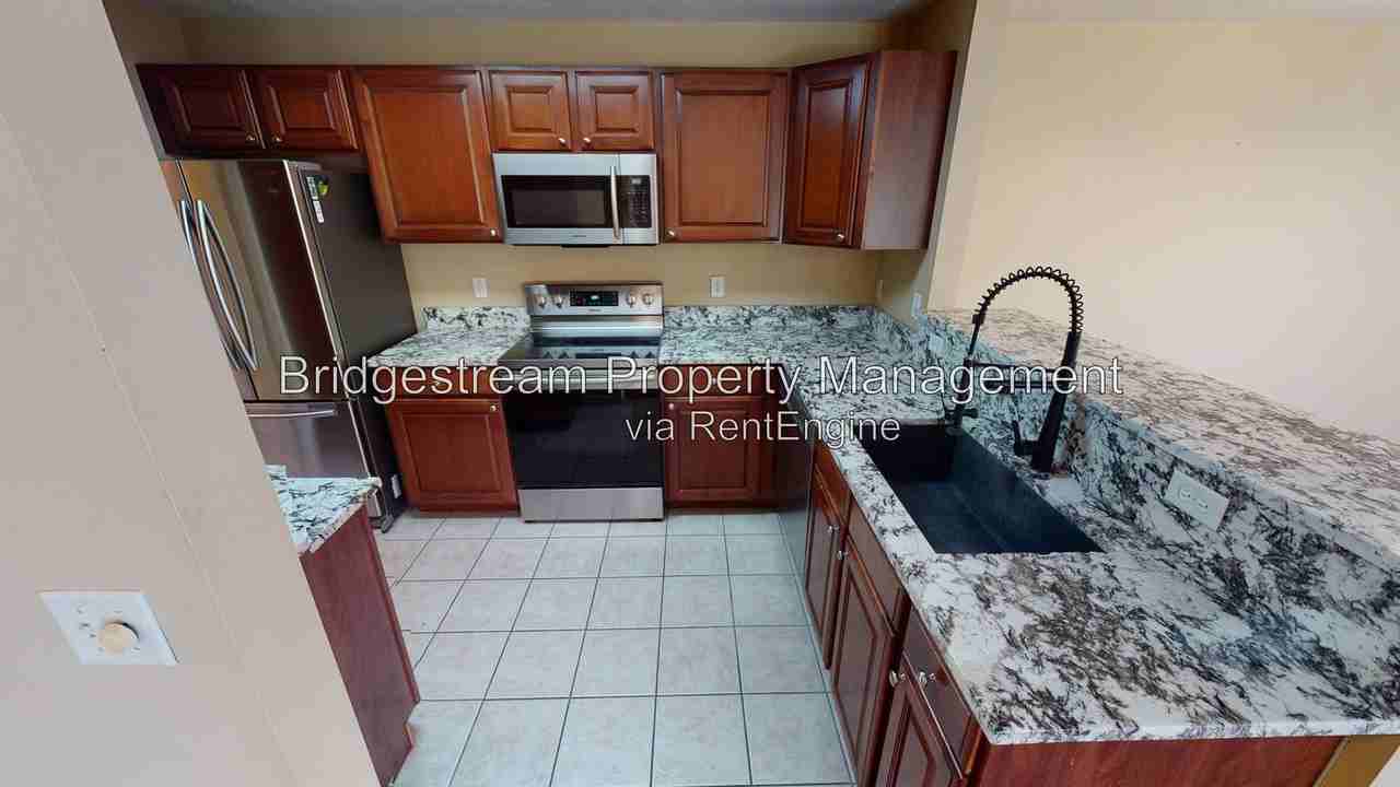 3049 Westminster Dr #102 - Photo 2 of 9