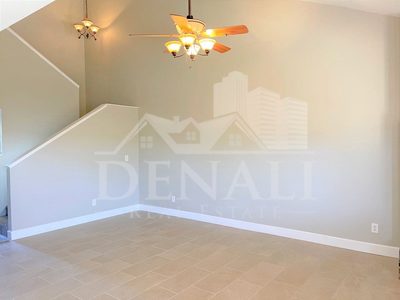 10235 N 31st St #11 - Photo 5 of 23