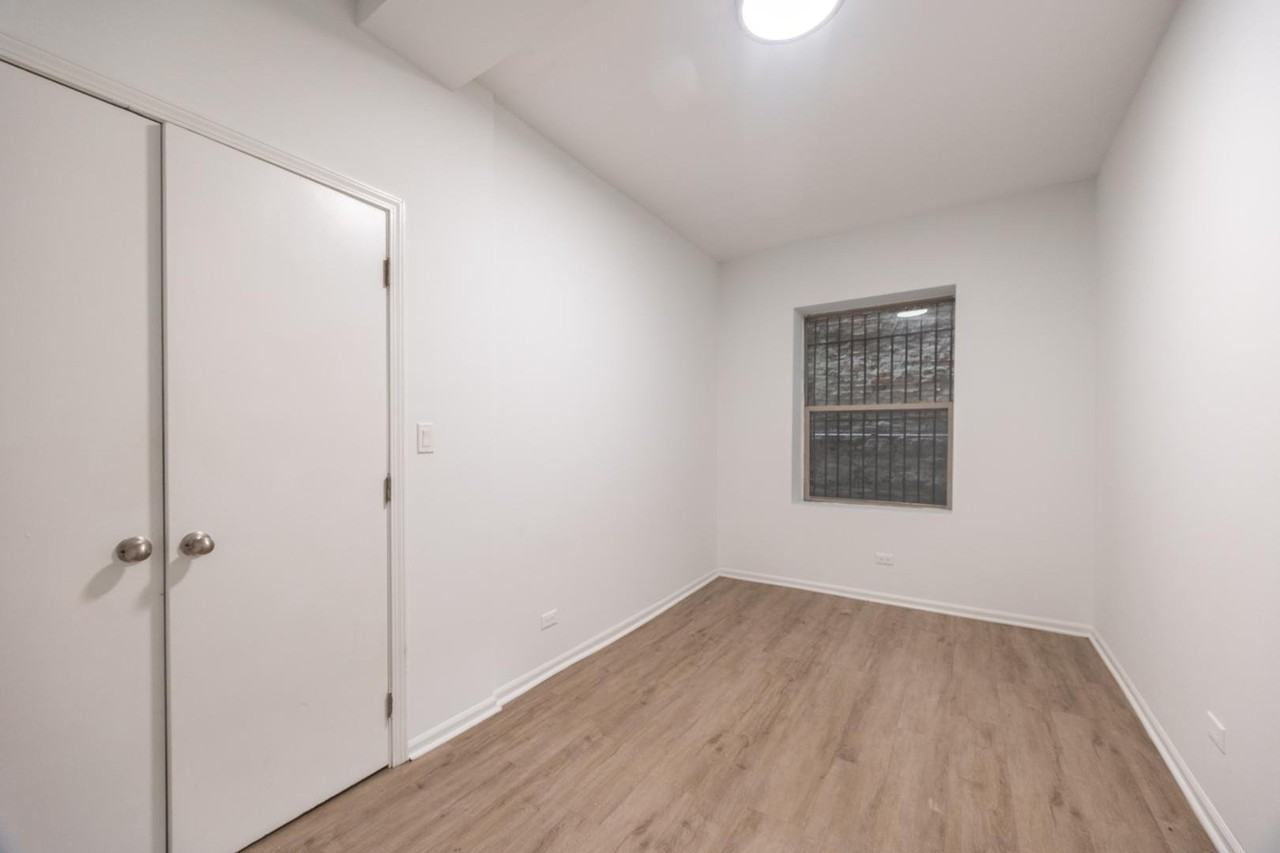 5054 N Winthrop Ave #101 - Photo 3 of 13