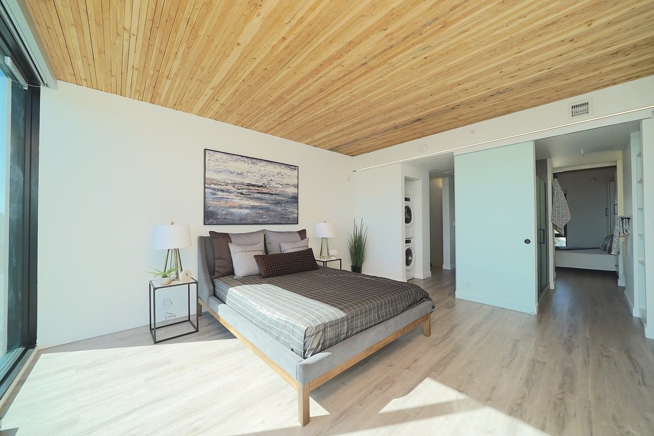 330 Waterfront Dr #506 - Photo 5 of 12