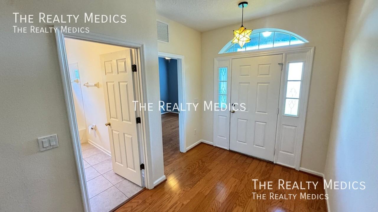 626 Fern Lake Dr - Photo 2 of 45