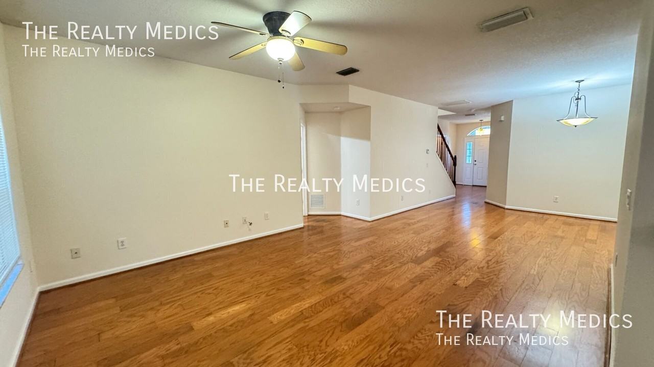 626 Fern Lake Dr - Photo 3 of 45