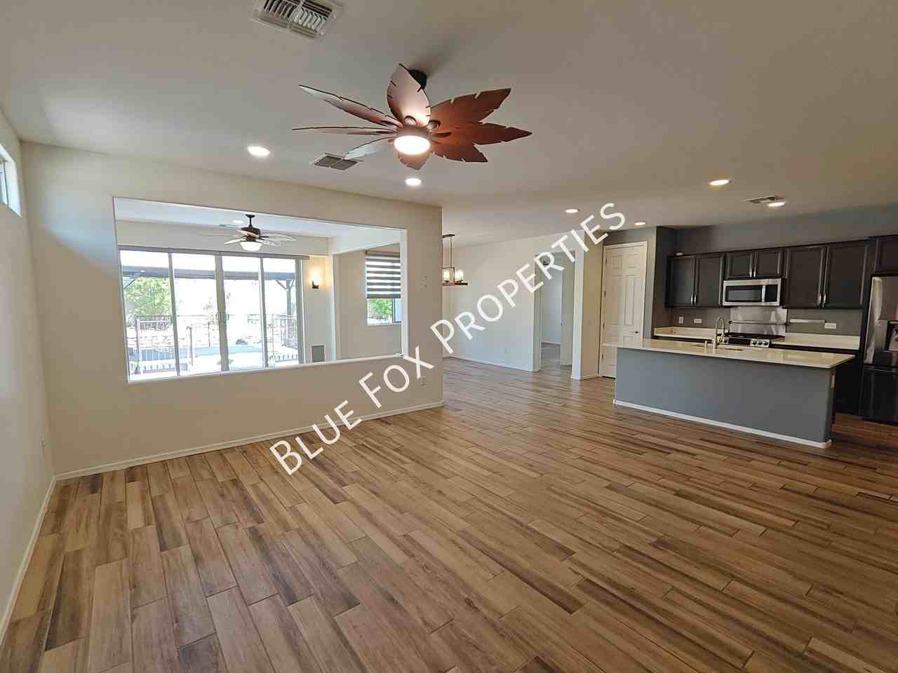 11128 W Fountain View Dr - Photo 6 of 35