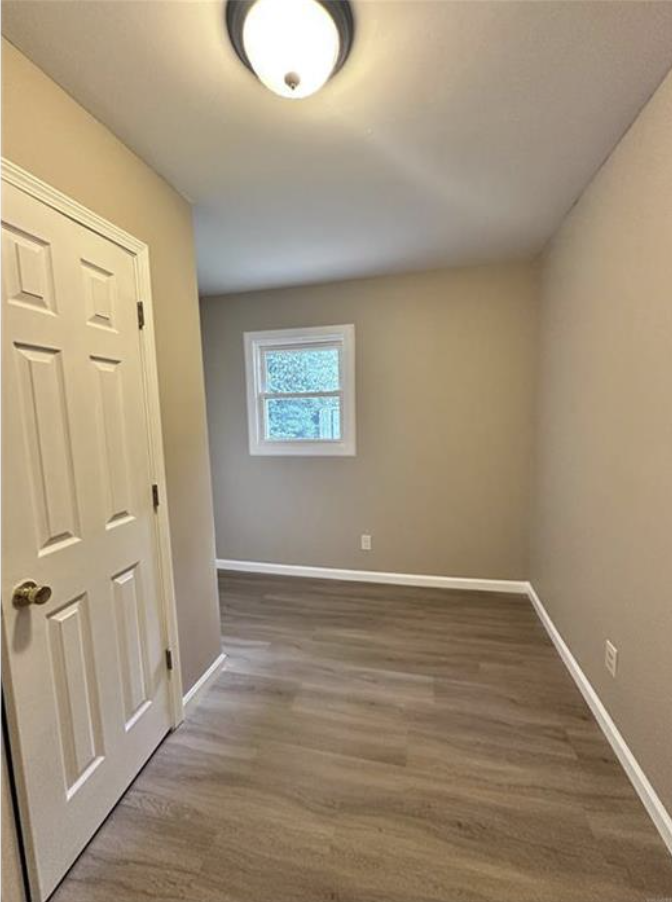 141 W Michigan Ave - Photo 4 of 7