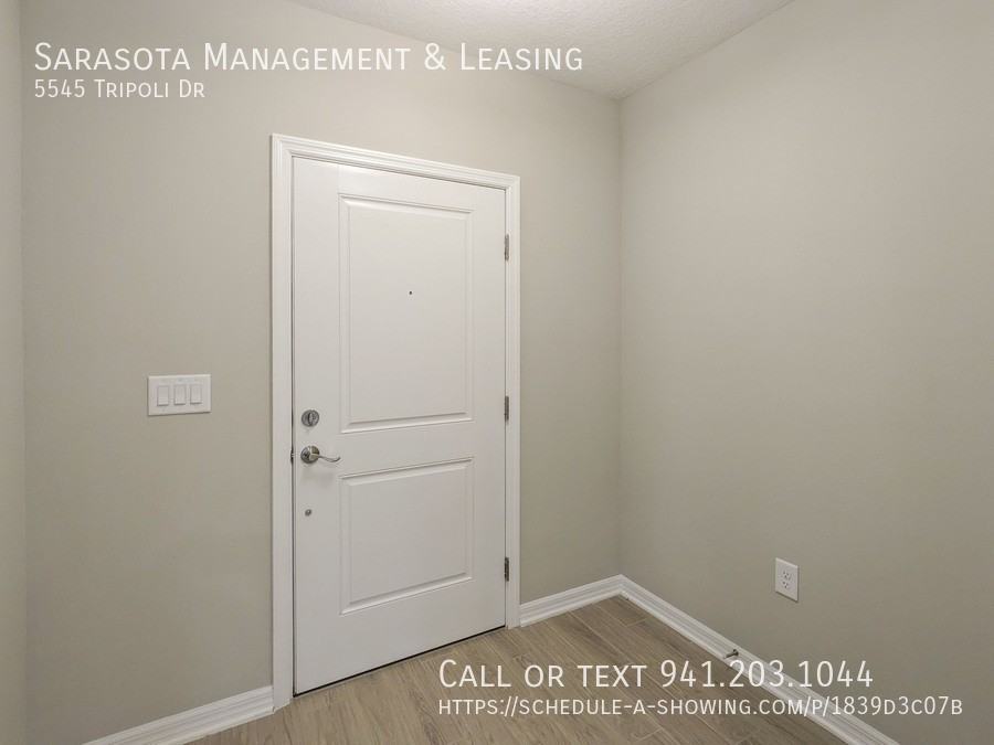 5545 Tripoli Dr - Photo 4 of 42