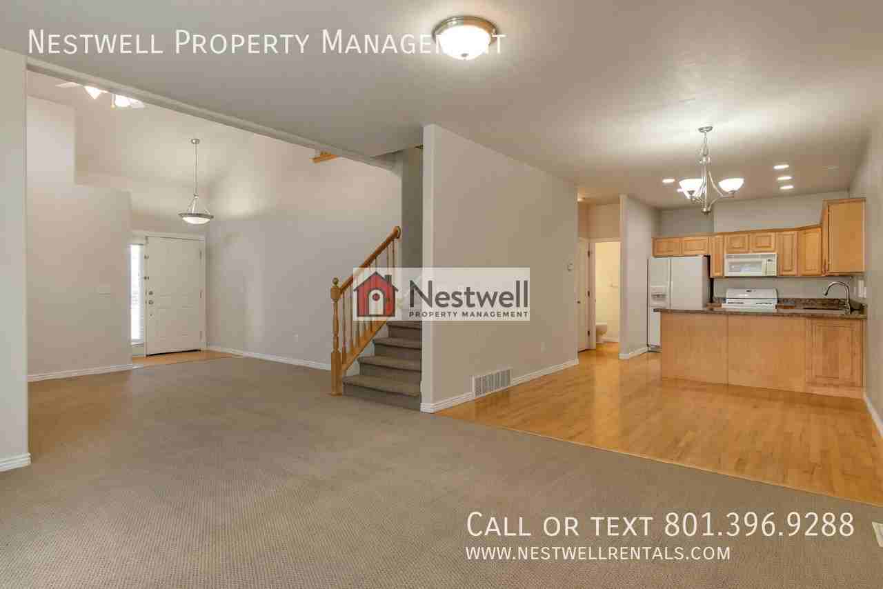 1364 E Old Maple Ct - Photo 4 of 28