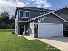 featured image of 4407 Se Gemstone Ln