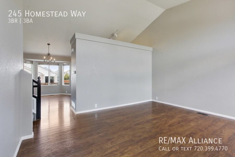 245 Homestead Way - Photo 7 of 31