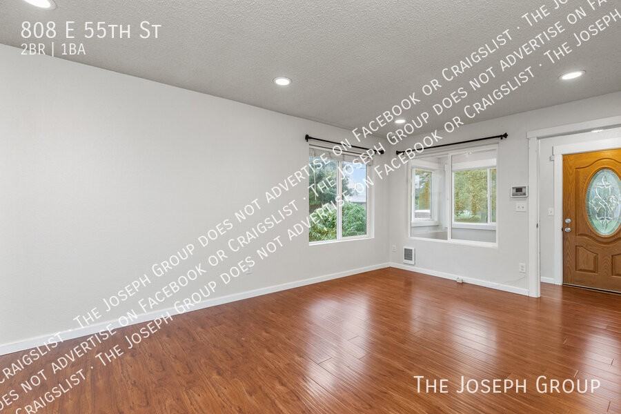 808 E 55th St - Photo 5 of 32