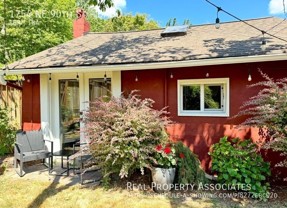 1754 Ne 90th St #DADU - Photo 1 of 1