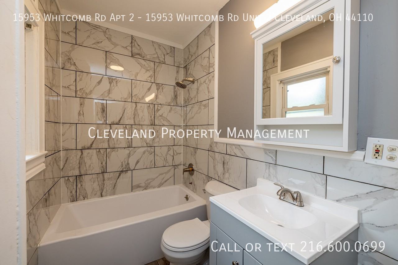 15953 Whitcomb Rd Apt 2 - Photo 2 of 9