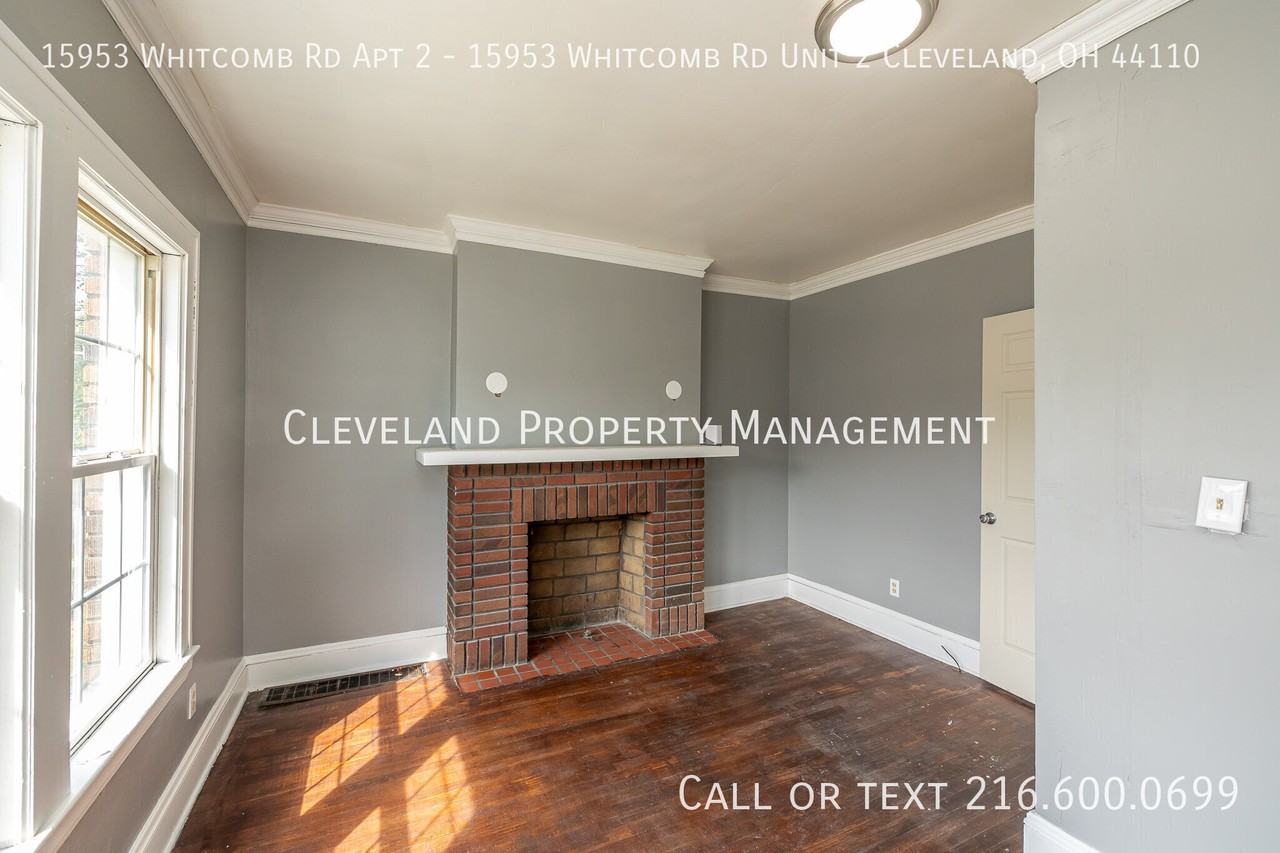15953 Whitcomb Rd Apt 2 - Photo 3 of 9