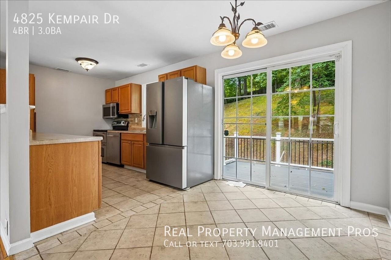 4825 Kempair Dr - Photo 4 of 26