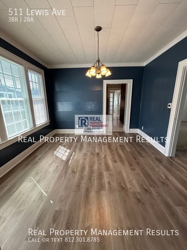 511 Lewis Ave - Photo 4 of 19