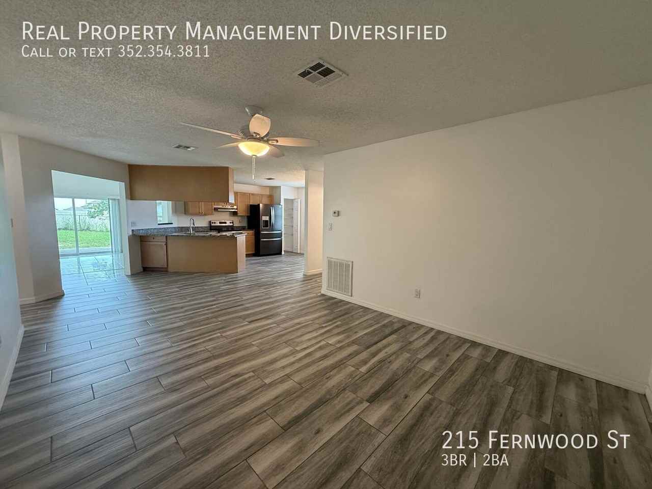 215 Fernwood St - Photo 5 of 18