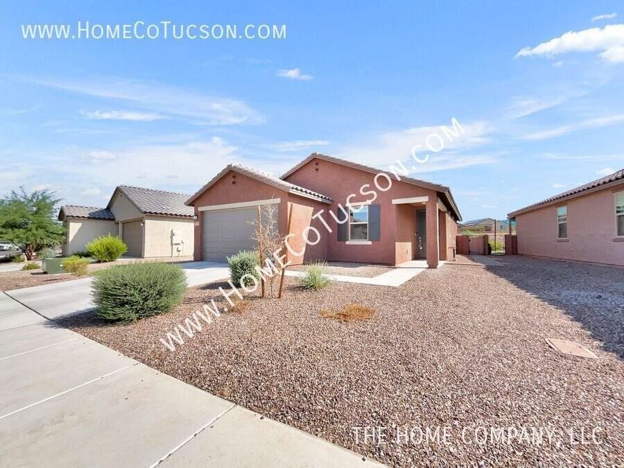 5560 W Tumacacori Trl - Photo 2 of 40