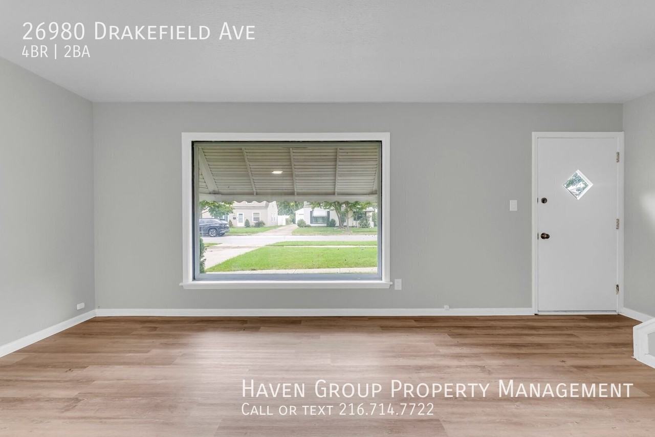 26980 Drakefield Ave - Photo 3 of 28
