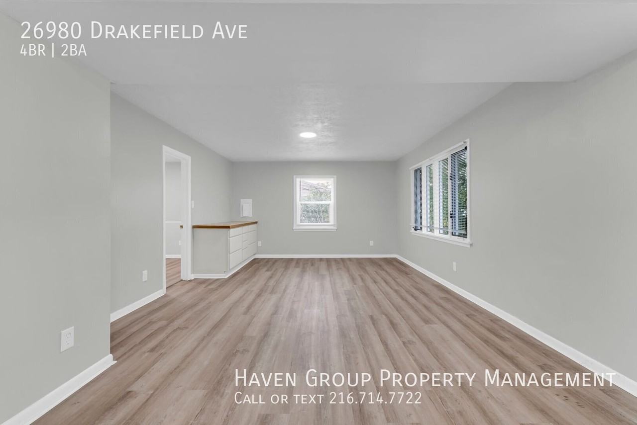 26980 Drakefield Ave - Photo 7 of 28