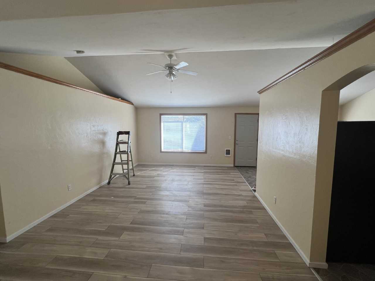 2786 Stark St - Photo 3 of 15