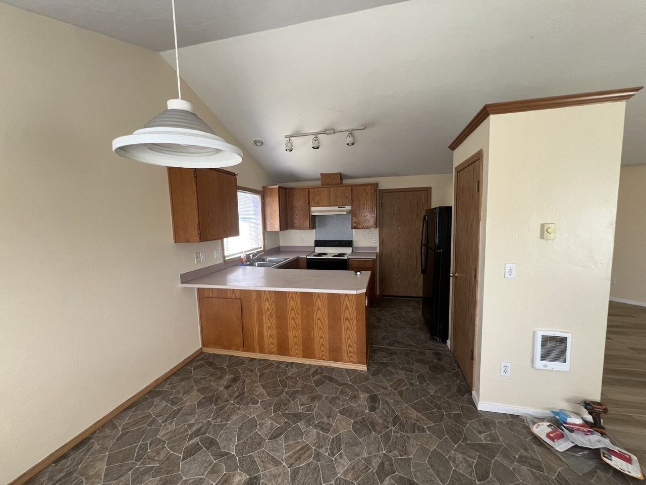 2786 Stark St - Photo 7 of 15