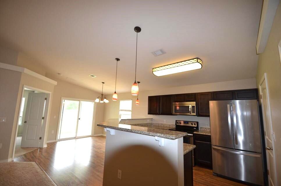 8197 Sierra St - Photo 5 of 14