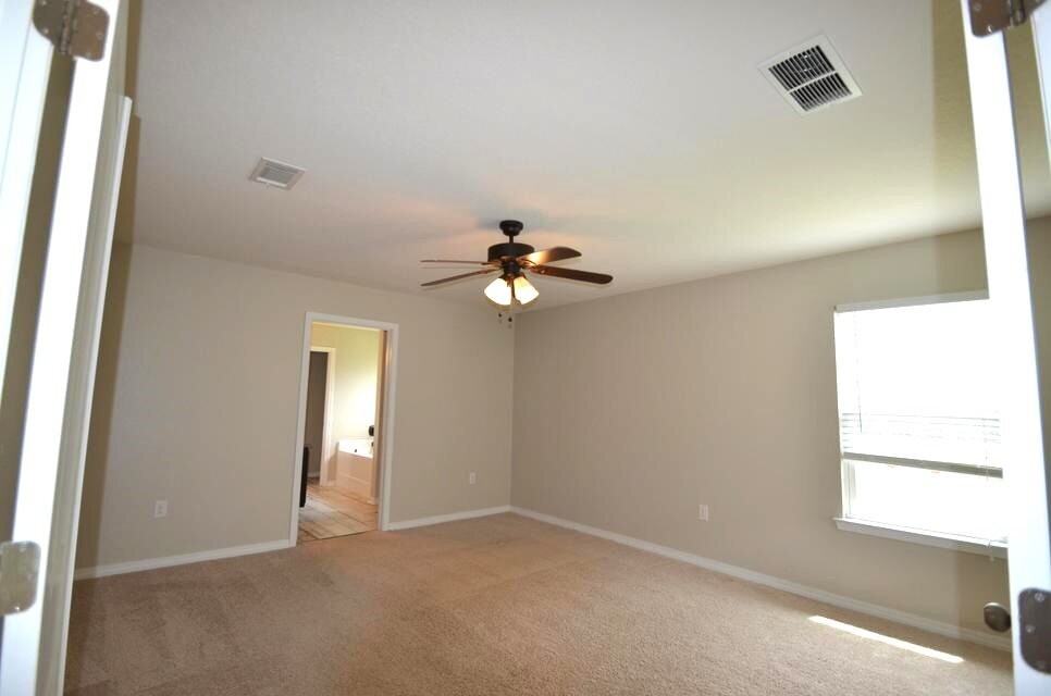 8197 Sierra St - Photo 7 of 14