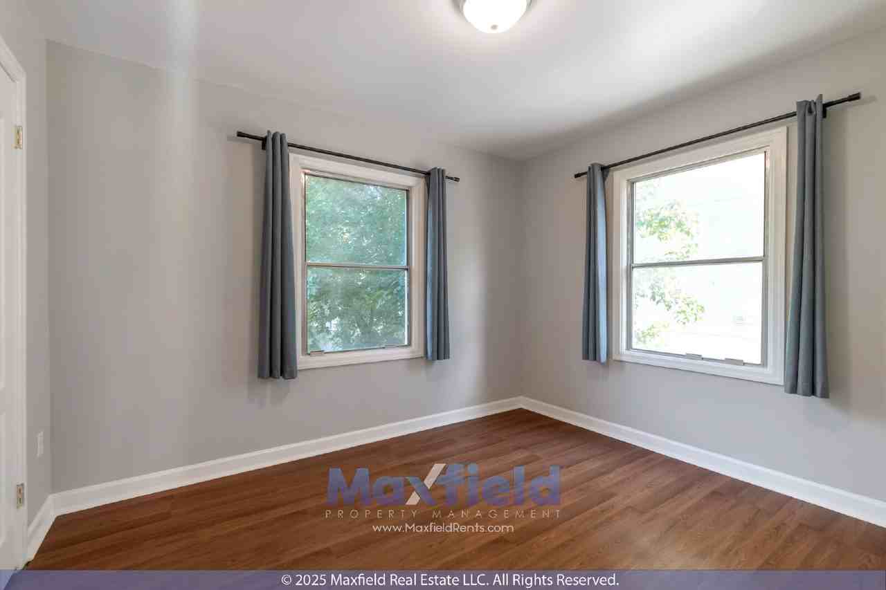 2450 S 900 E - Photo 6 of 24