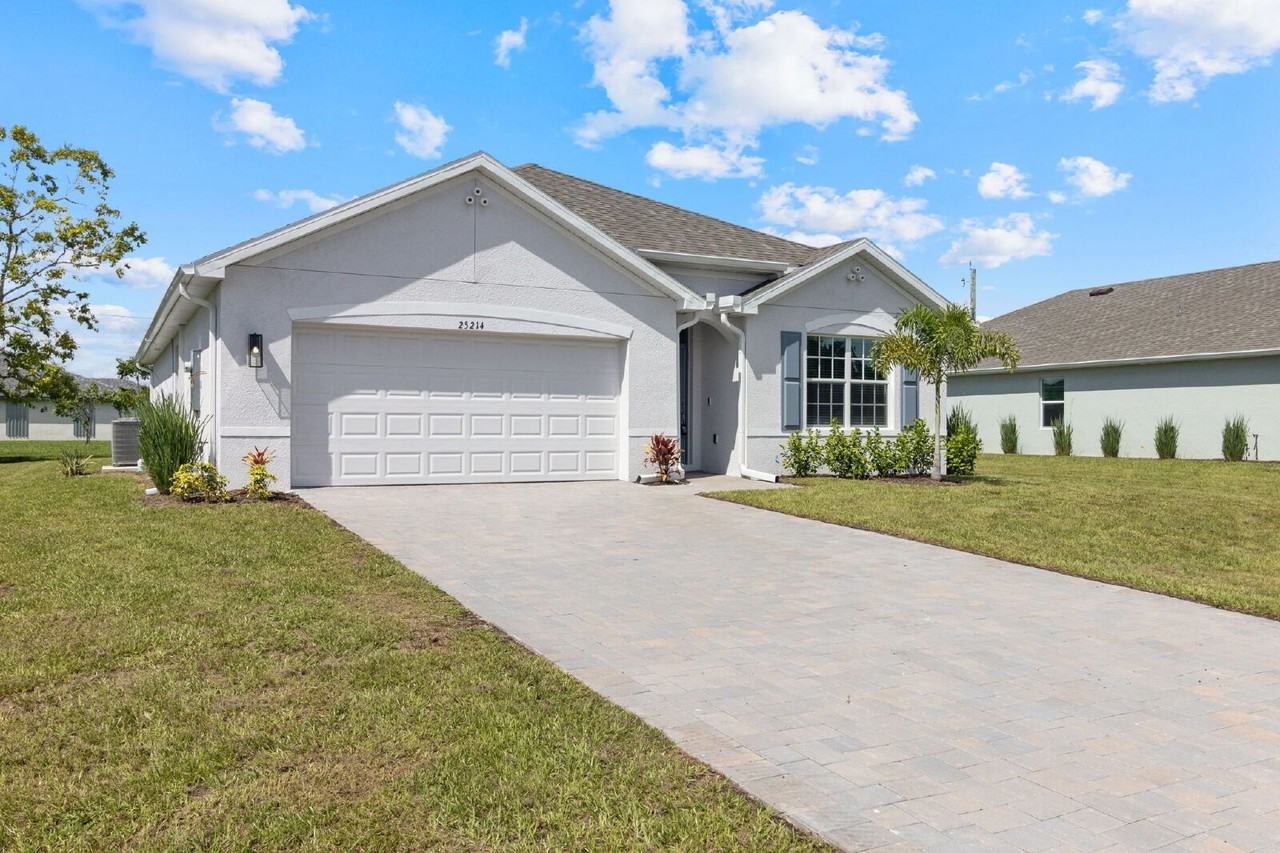 25214 Cadiz Dr - Photo 5 of 32