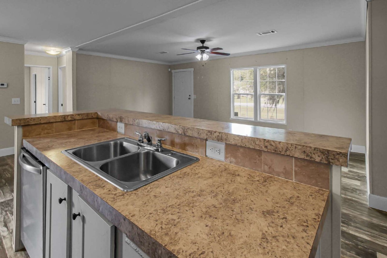 1080 Poppell Farms Dr Se - Photo 3 of 14