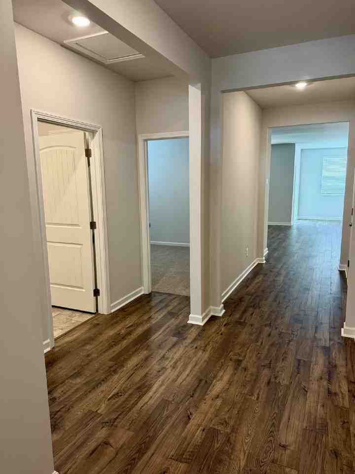 4066 Amelia Ln - Photo 5 of 45