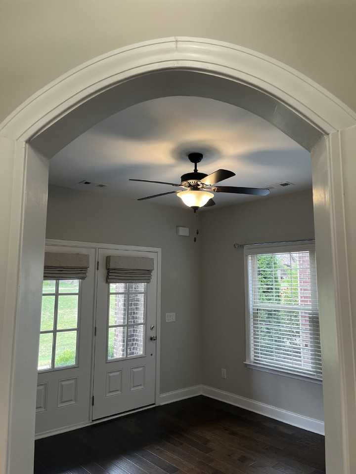 616 Weybridge Dr - Photo 5 of 39