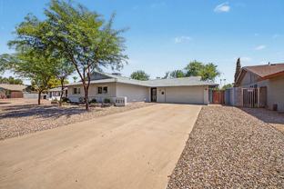 8219 E Valley View Rd - Photo 1 of 1