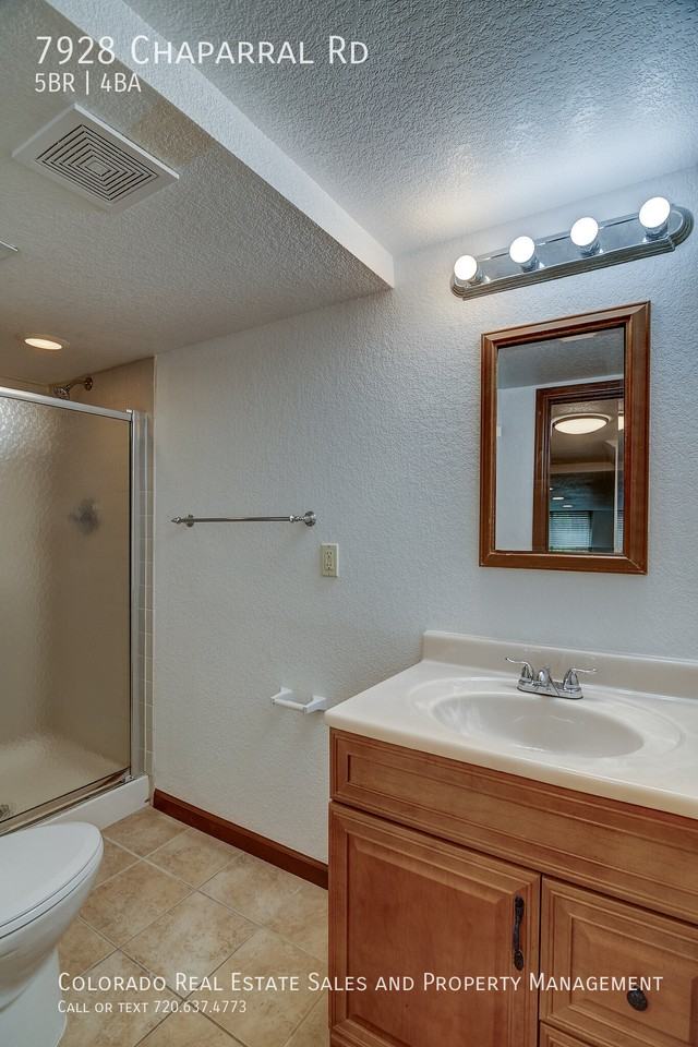 7928 Chaparral Rd - Photo 4 of 33