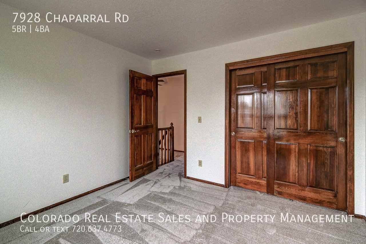 7928 Chaparral Rd - Photo 5 of 33