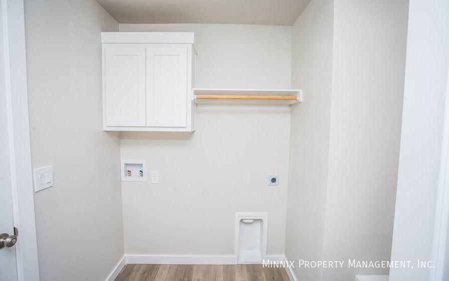 313 E 77th St - Photo 7 of 31