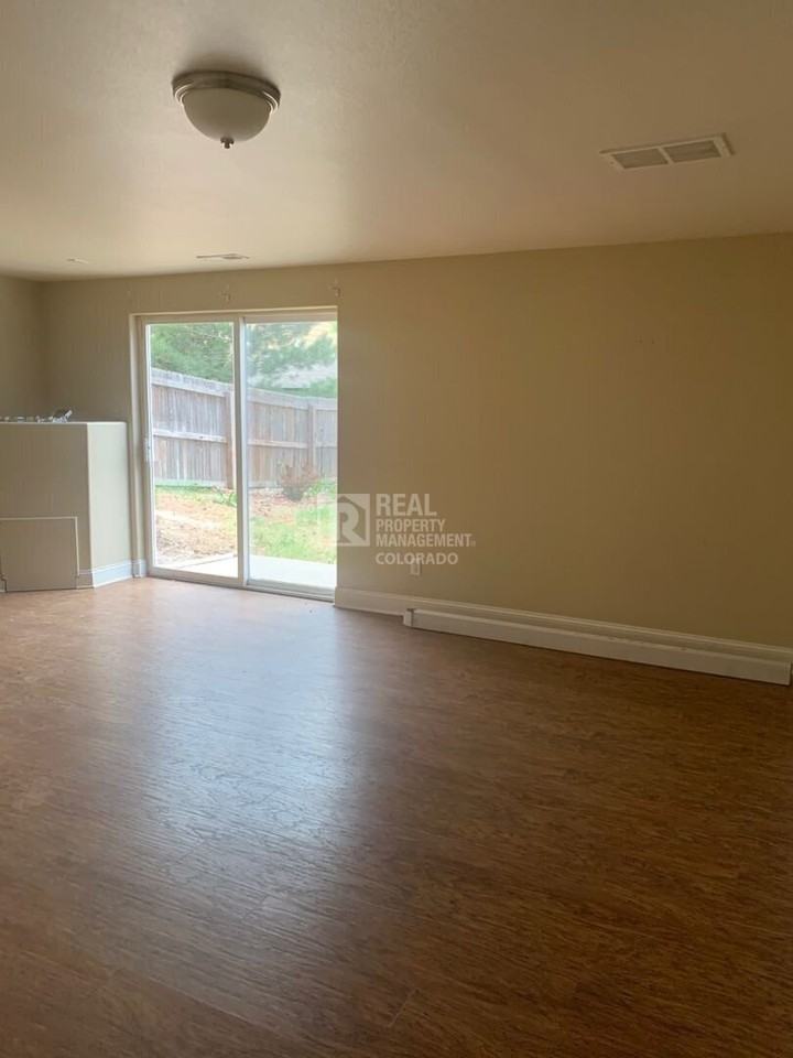 240 Avocet Loop - Photo 7 of 23