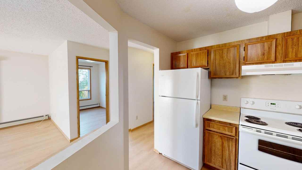 304, 4304 75 Street NW - Photo 2 of 11
