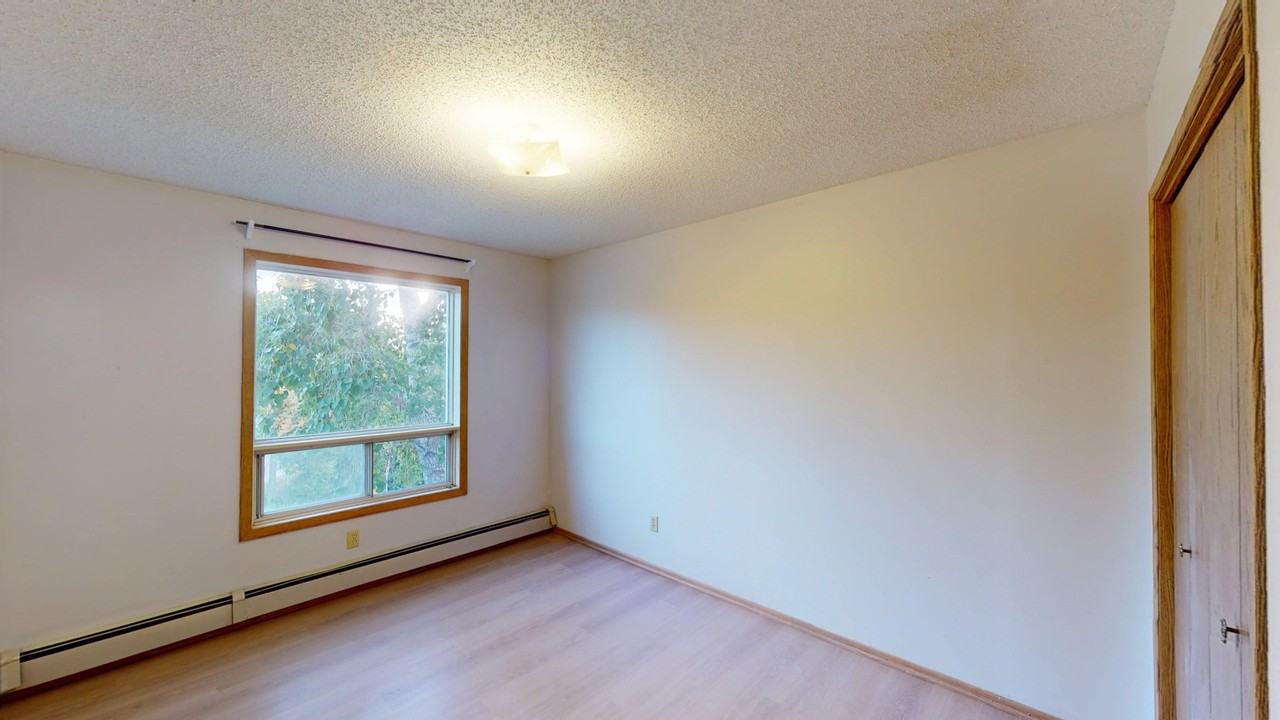 304, 4304 75 Street NW - Photo 7 of 11