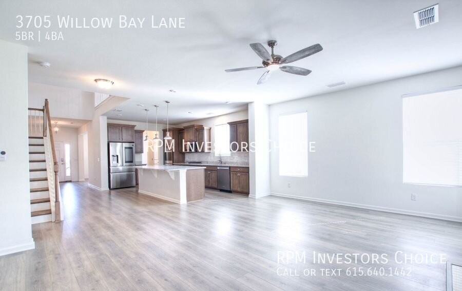 3705 Willow Bay Ln - Photo 5 of 32