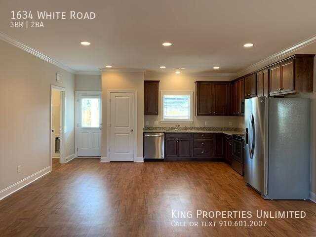 1634 White Rd - Photo 3 of 17