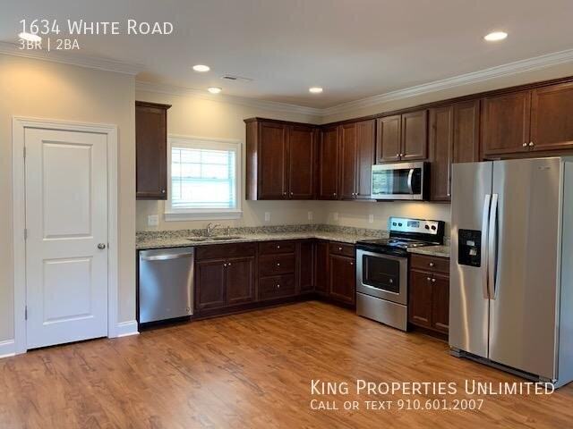 1634 White Rd - Photo 4 of 17