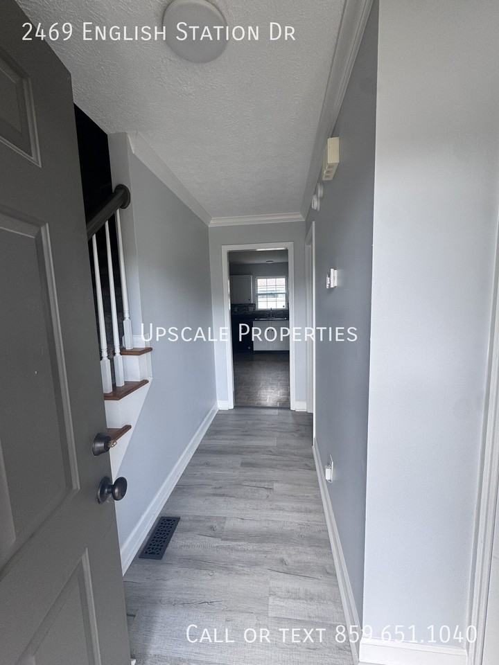 2469 English Station Dr - Photo 3 of 23