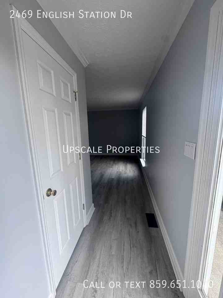 2469 English Station Dr - Photo 5 of 23