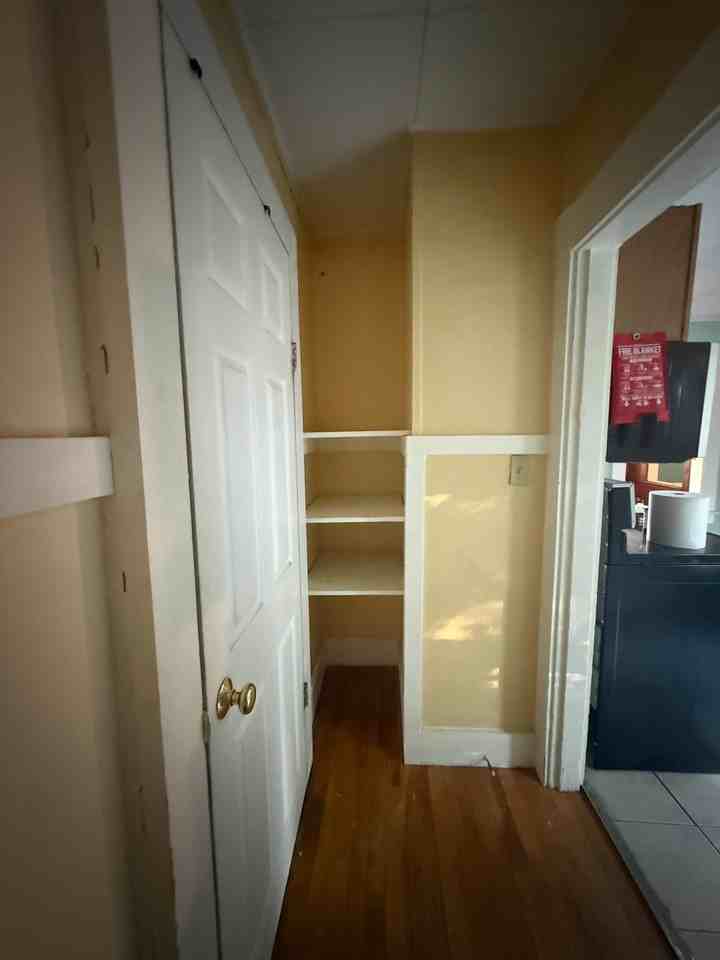 96 E Broadway #B - Photo 7 of 12
