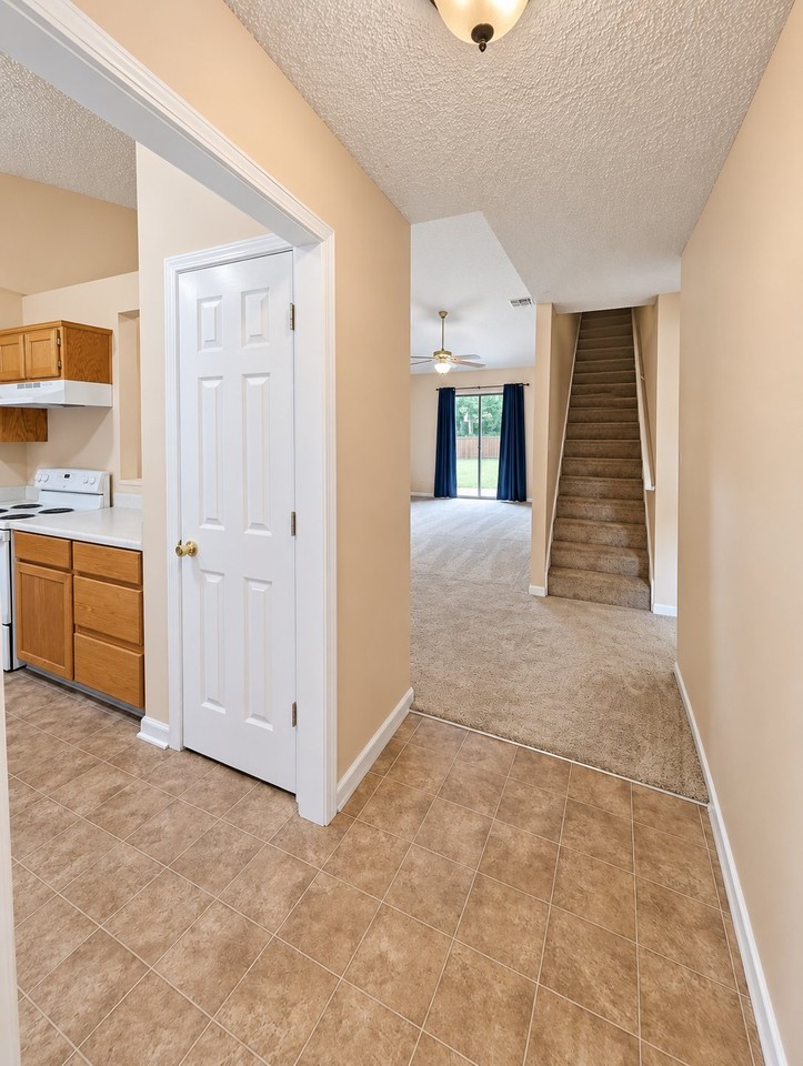 416 Madison Ave - Photo 2 of 20