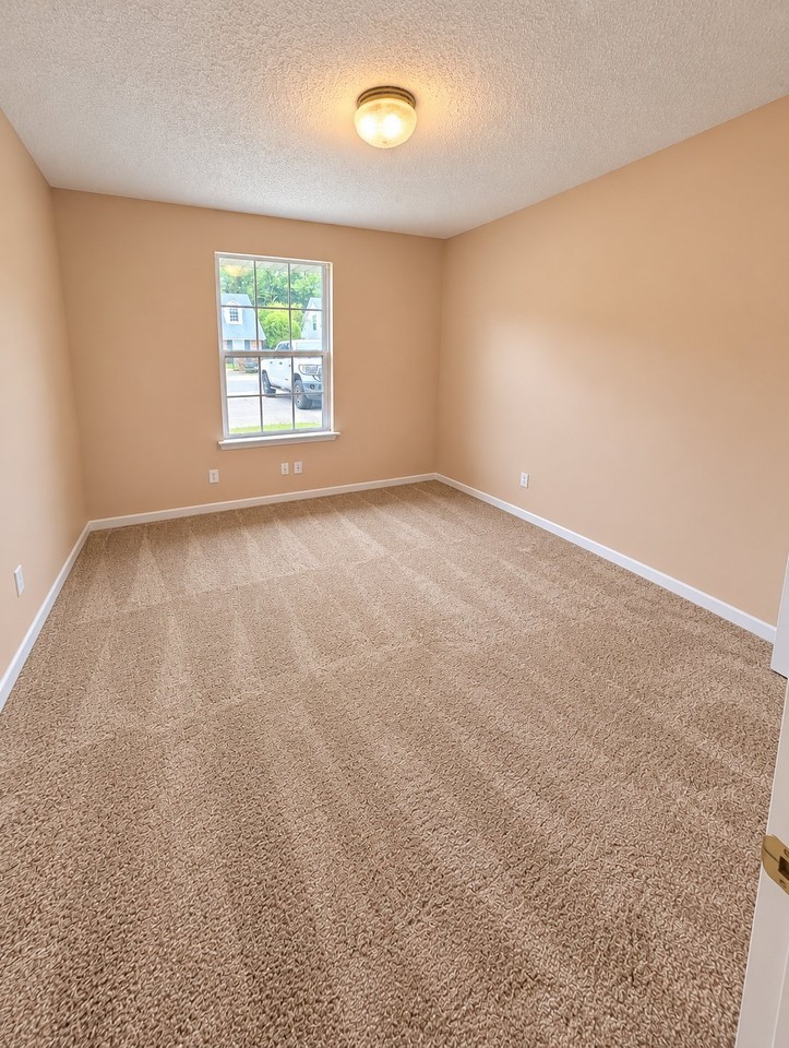 416 Madison Ave - Photo 5 of 20
