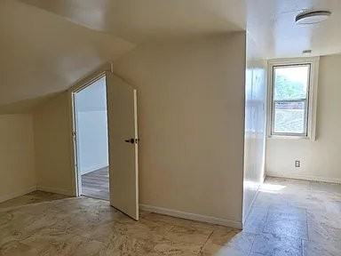 5478 Hamilton Ave - Photo 3 of 20