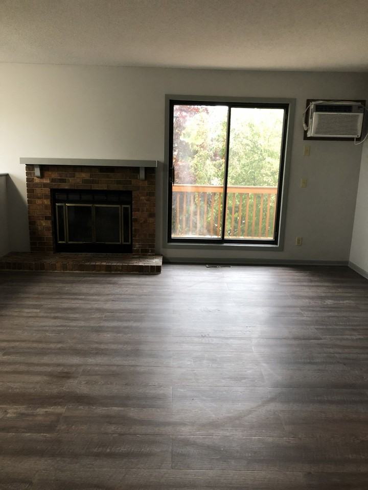 2049 Parkside Dr #24 - Photo 3 of 12
