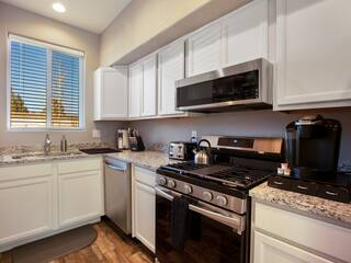 530 E Grace Ave #530 - Photo 3 of 15
