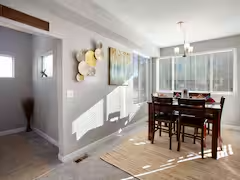 530 E Grace Ave #530 - Photo 4 of 15